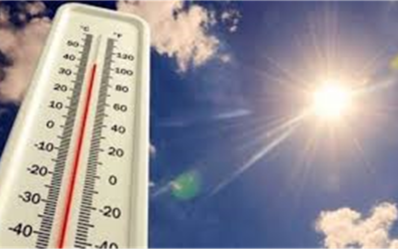 شبورة مائية وأمطار متوقعة على بعض المناطق في طقس يوم غد